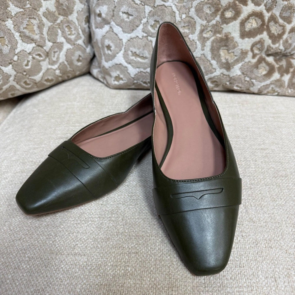 Nordstrom’s | NWB | Jacki | Penny Flats | Leather | Olive | 9